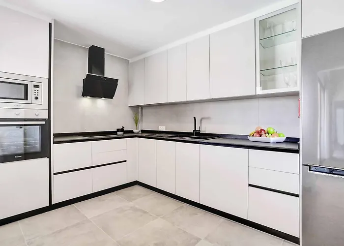 Picasso Caleta Willa *