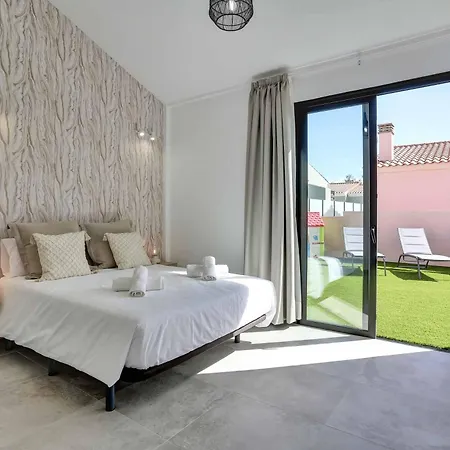 Villa Picasso Caleta *