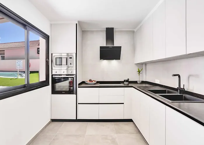 Picasso Caleta Caleta De Fuste