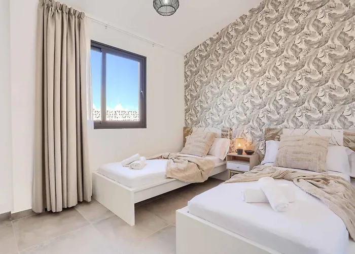 Picasso Caleta * Caleta De Fuste